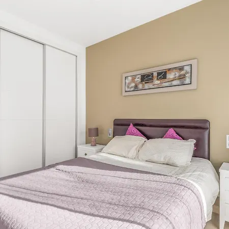 Tindra Punta Marina *